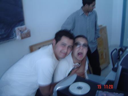 DJ SIMO ON THE MIXE!!!